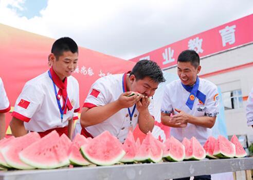 哈尔滨吃瓜群众烧烤,吃瓜群众的夏日狂欢盛宴