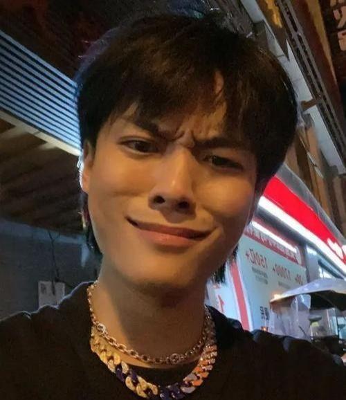 毛哥直播间吃瓜